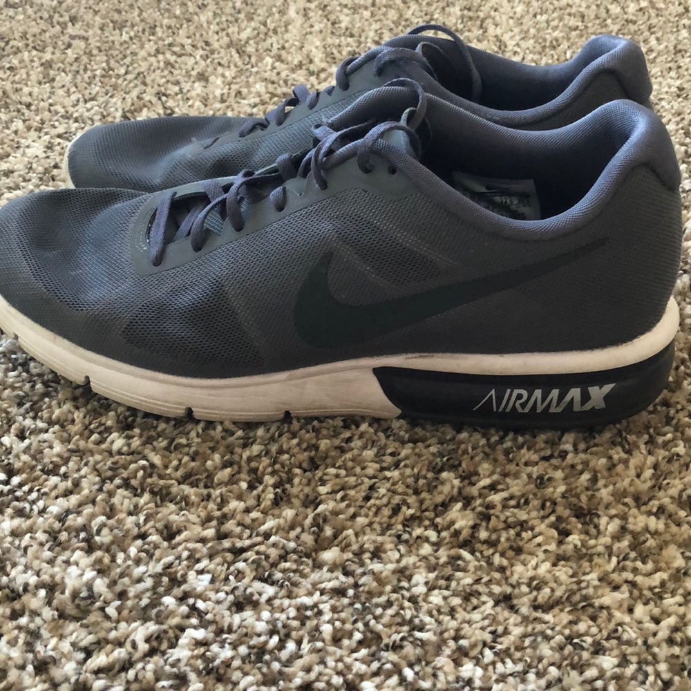 Men’s Nike AirMax great condition 👟⭐️